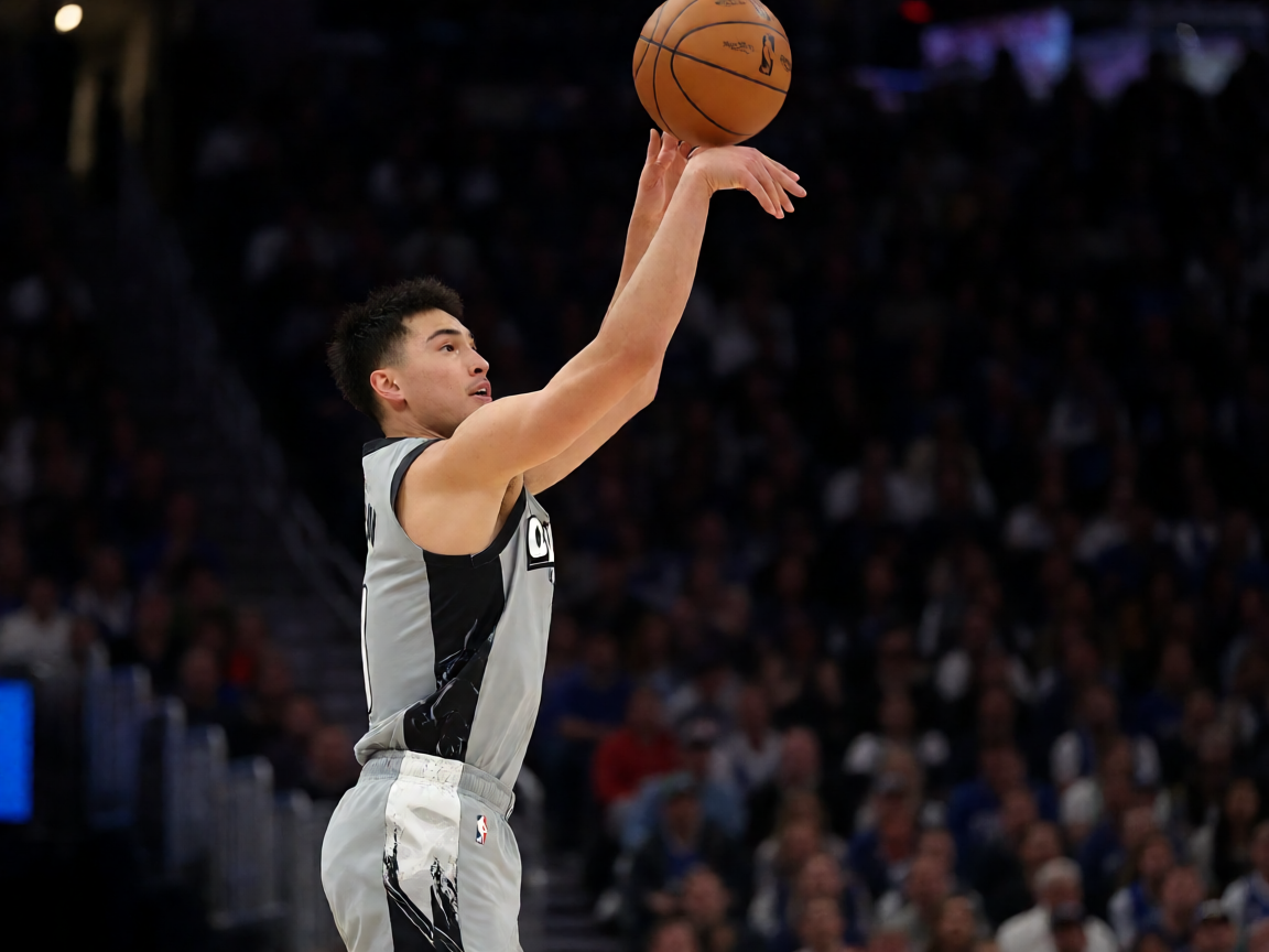 NBA常规赛集锦：三分绝杀瞬间