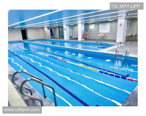 游泳技巧提升与科学训练方法解析，助力游泳运动表现的全面提高