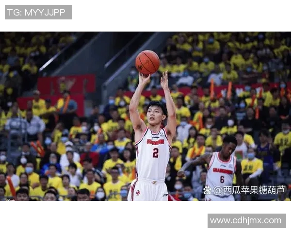 以球队策略为核心的战术调整与创新:提升球队整体竞争力的关键要素 以球队策略为核心的战术调整与创新:提升球队整体竞争力的关键要素